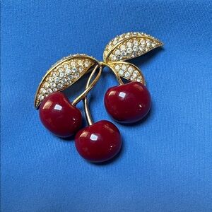 🍒Joan Rivers Pave Crystal Cherry Pin🍒